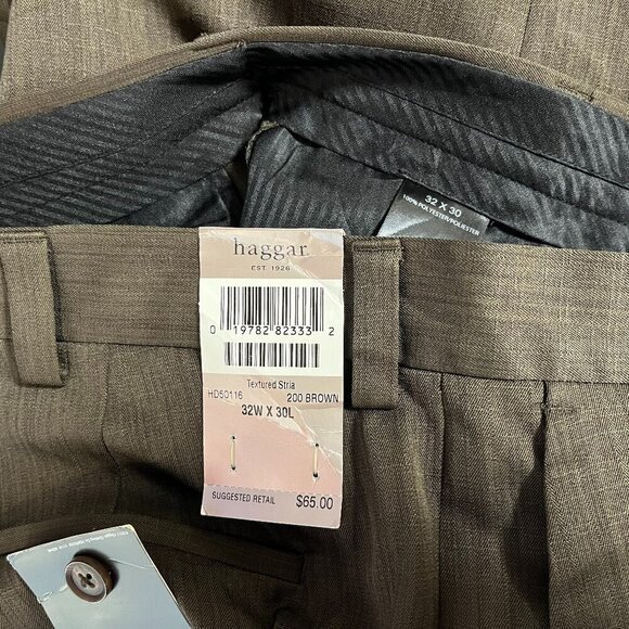 Haggar Men's Textured Stria Plain-Front Brown Dress Pant - Size 32 x 30 - NWT$65 - Picture 5 of 5